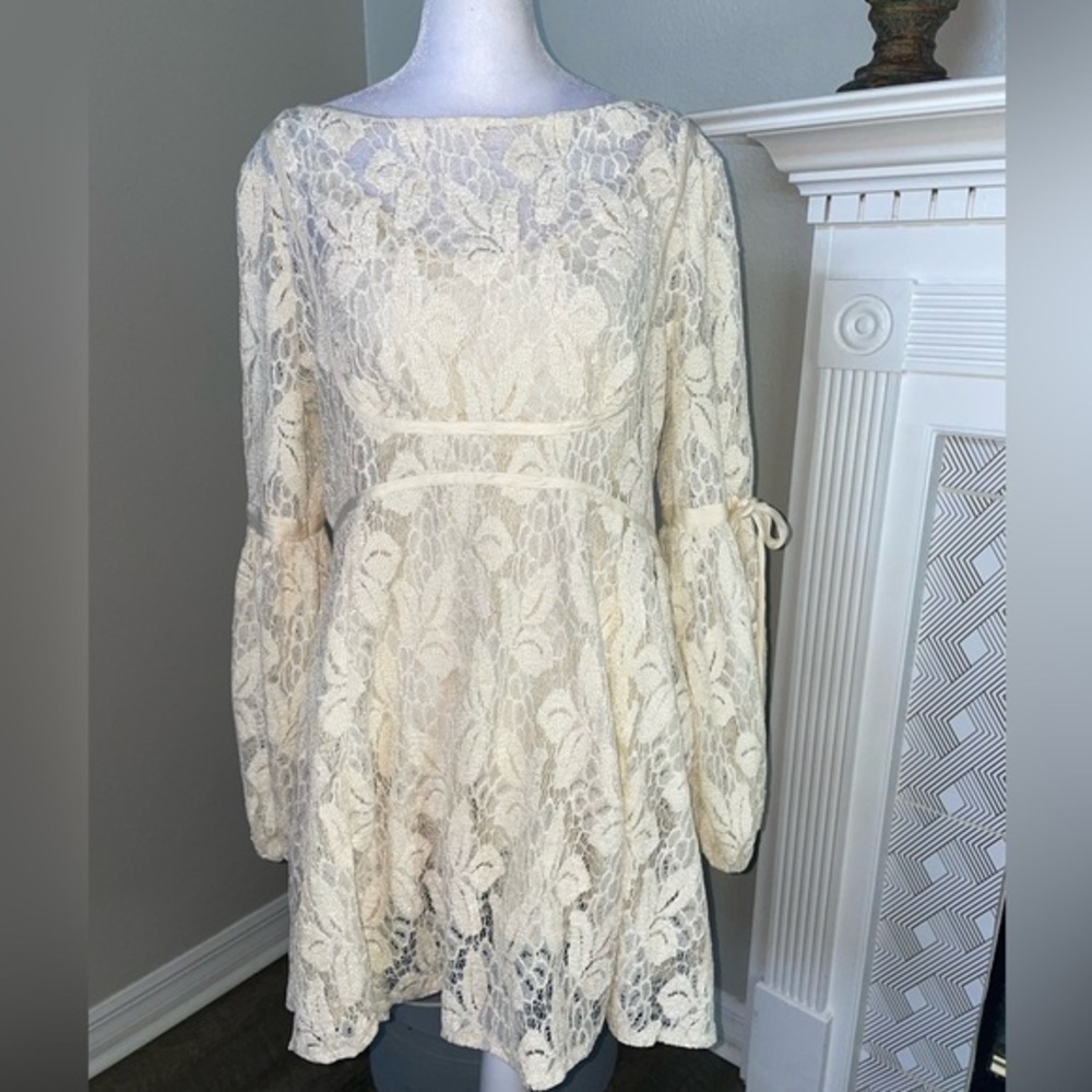 Free People OffWhite Medium Long Sleeve Lace Dress